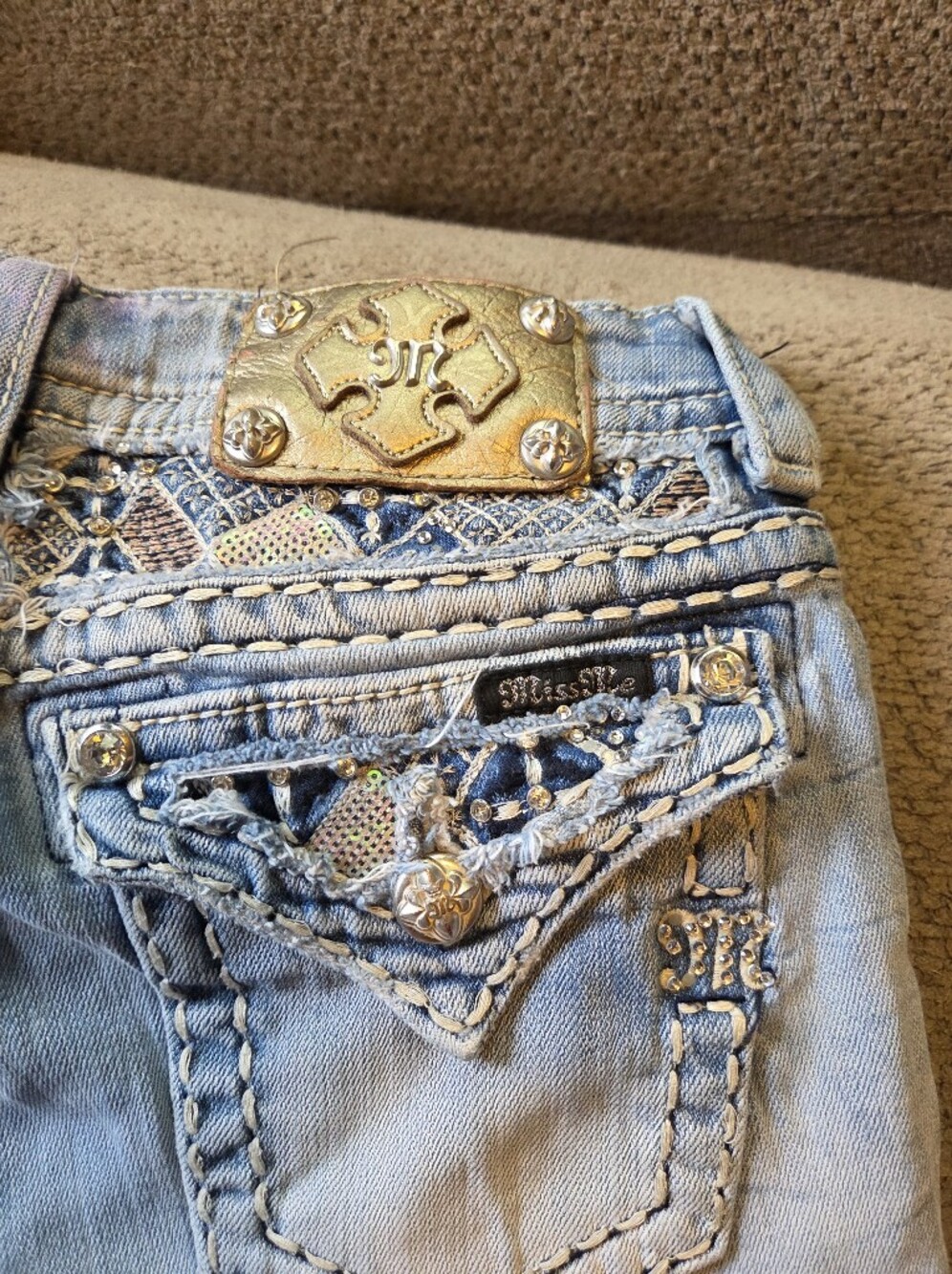 Miss Me Jeans JE5831P5 Lowrise Cuffed Capris Light 47 Sz 26 Bling Sequins